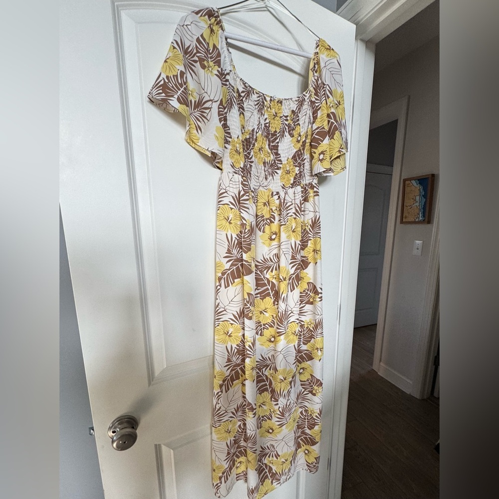 Lush Floral Yellow and Brown Maxi Dress size M
